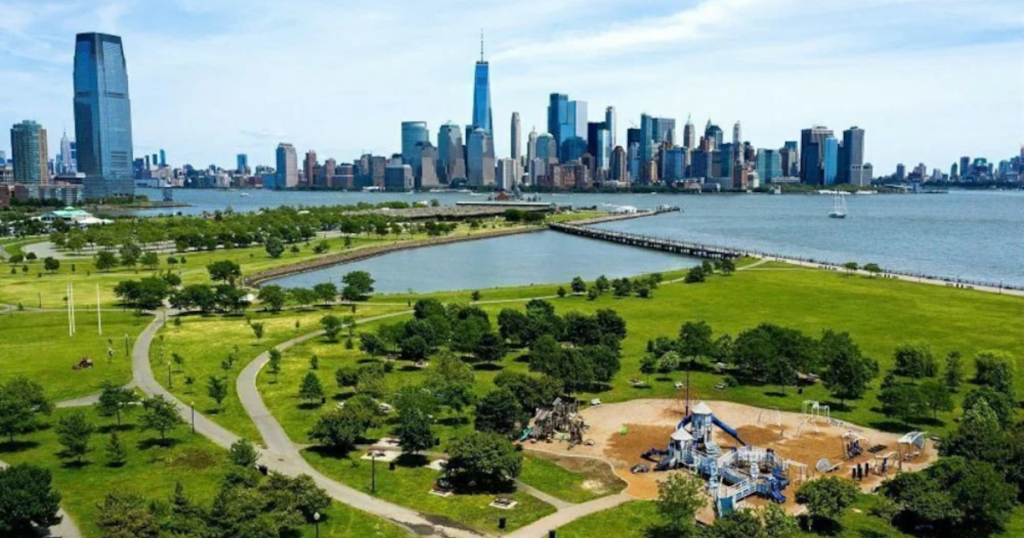 What Makes Liberty State Park a Great Spot for Skyline Photos